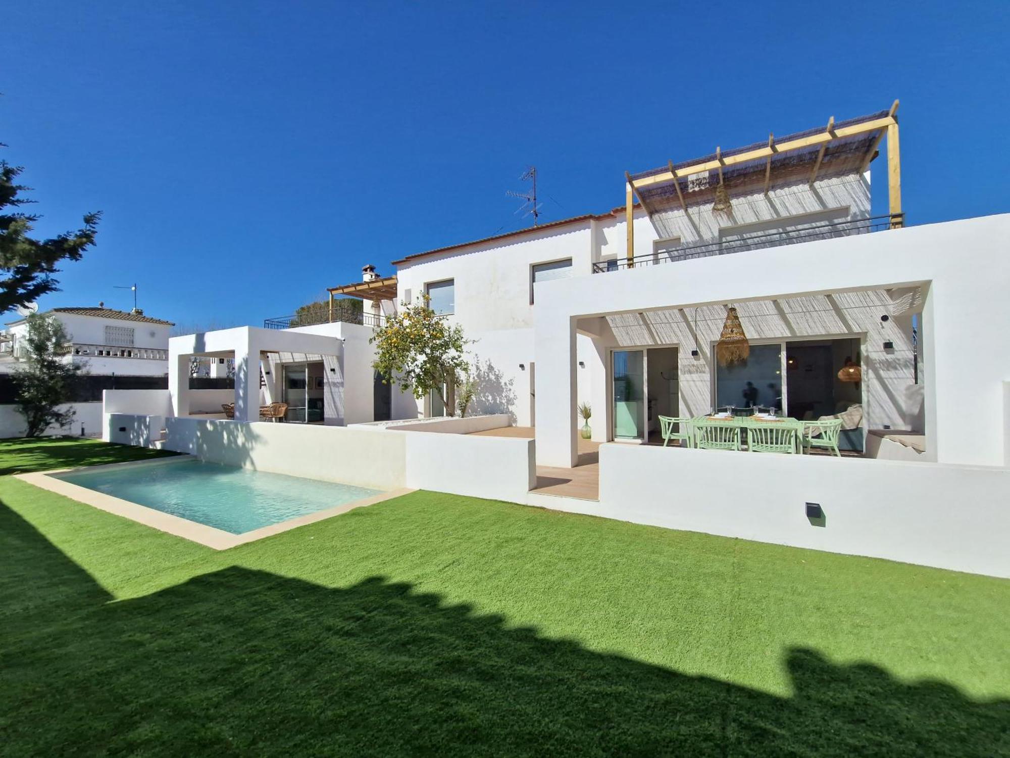 Gorgot P1 I Apartamento Con Terraza Y Piscina Comunitaria Cerca De La Playa إمبوريابرافا المظهر الخارجي الصورة